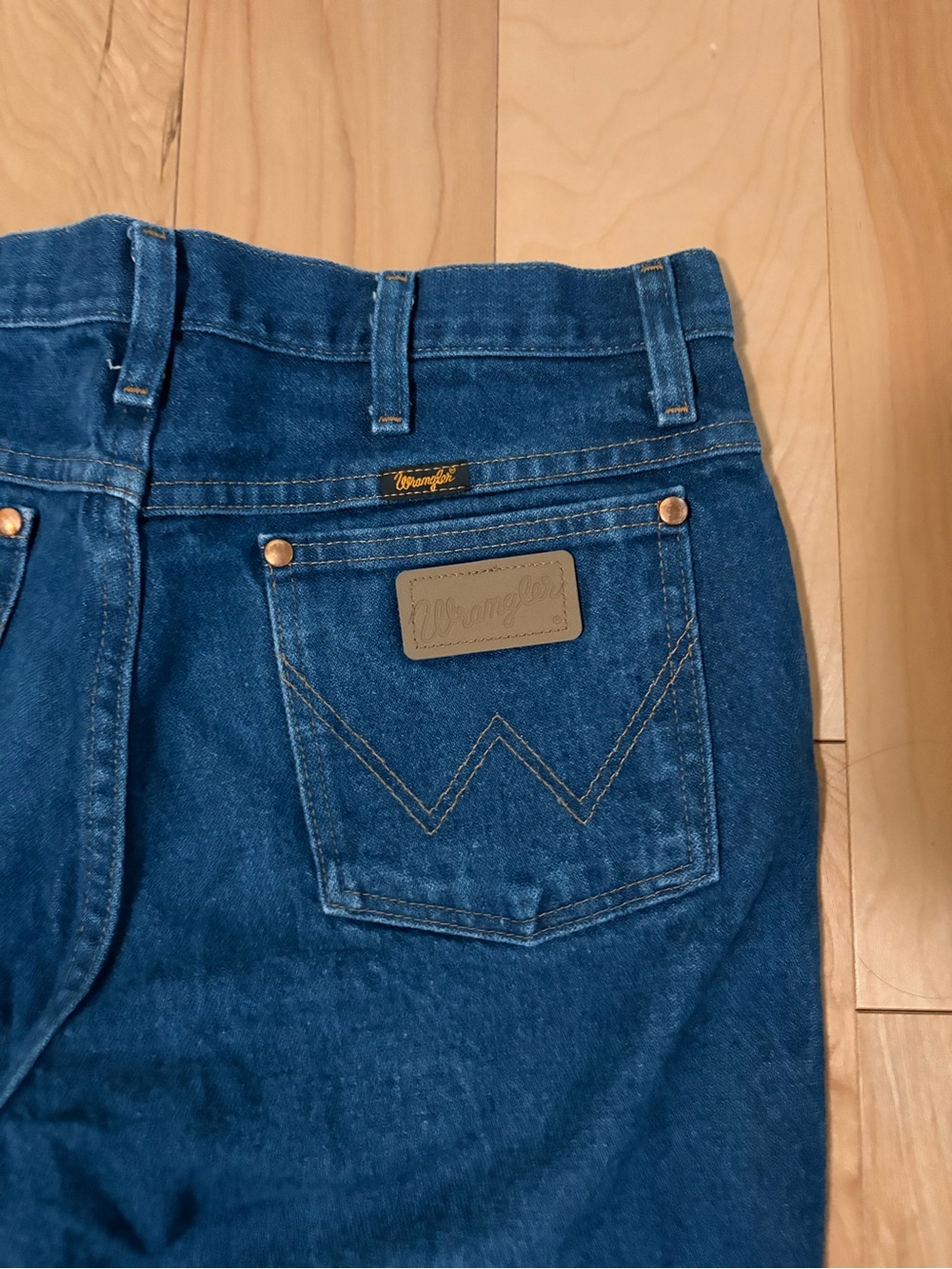 Wrangler Relaxed Fit Dark Blue Denim Jeans